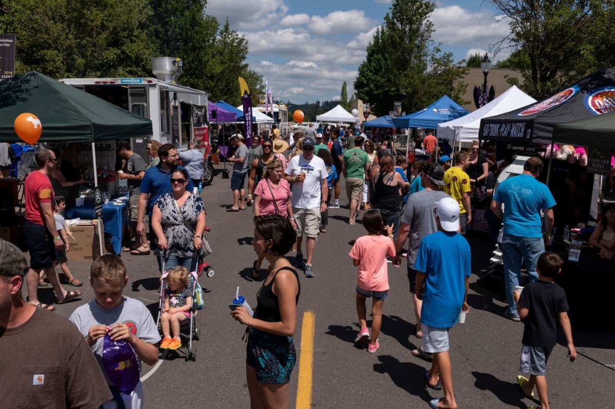 Booths at First City Celebration in Oregon City