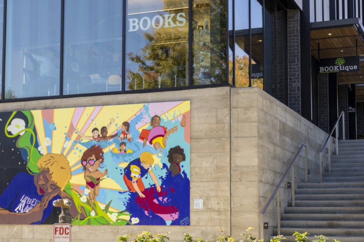 Mural outside Booktique building