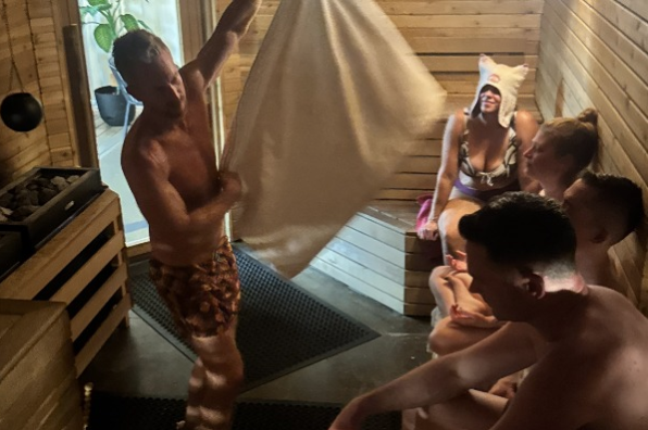 Aufguss Sauna at SaunaGlo in Milwaukie