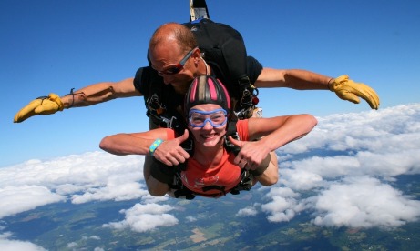 Skydiving, tandem